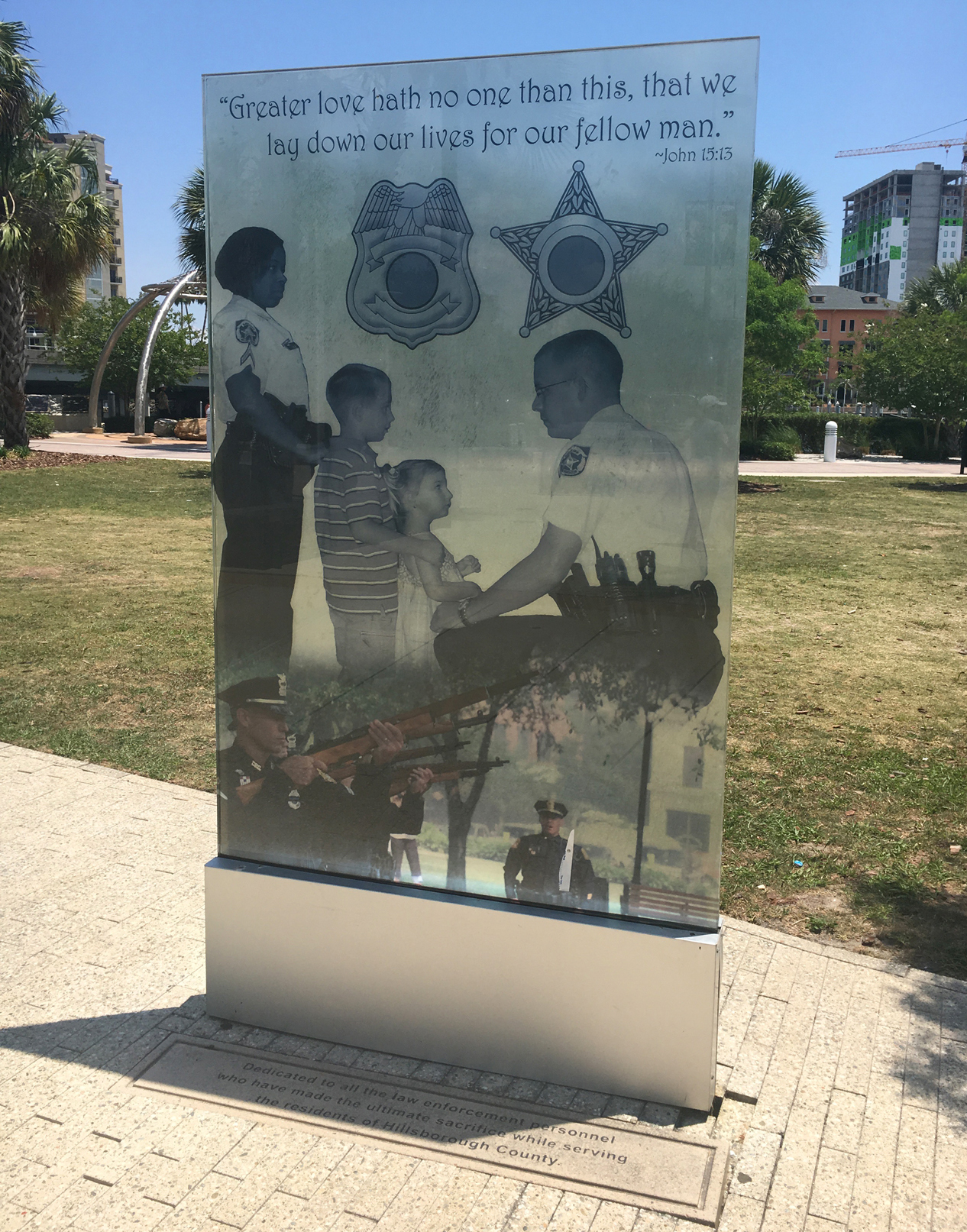 Heroes Plaza plaque 1